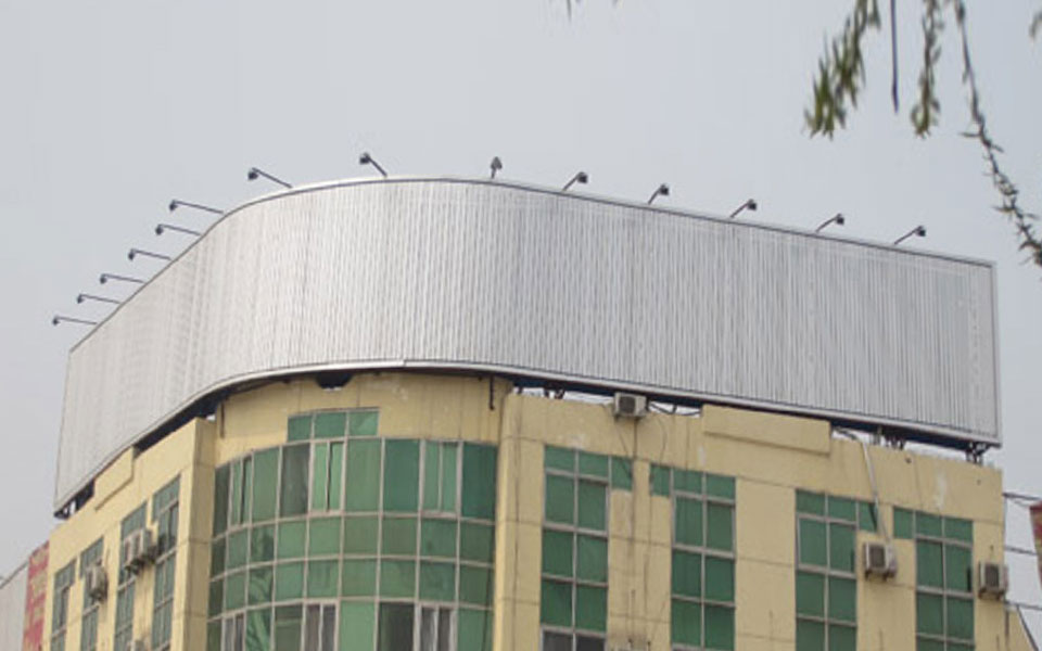 傳動(dòng)系統(tǒng)